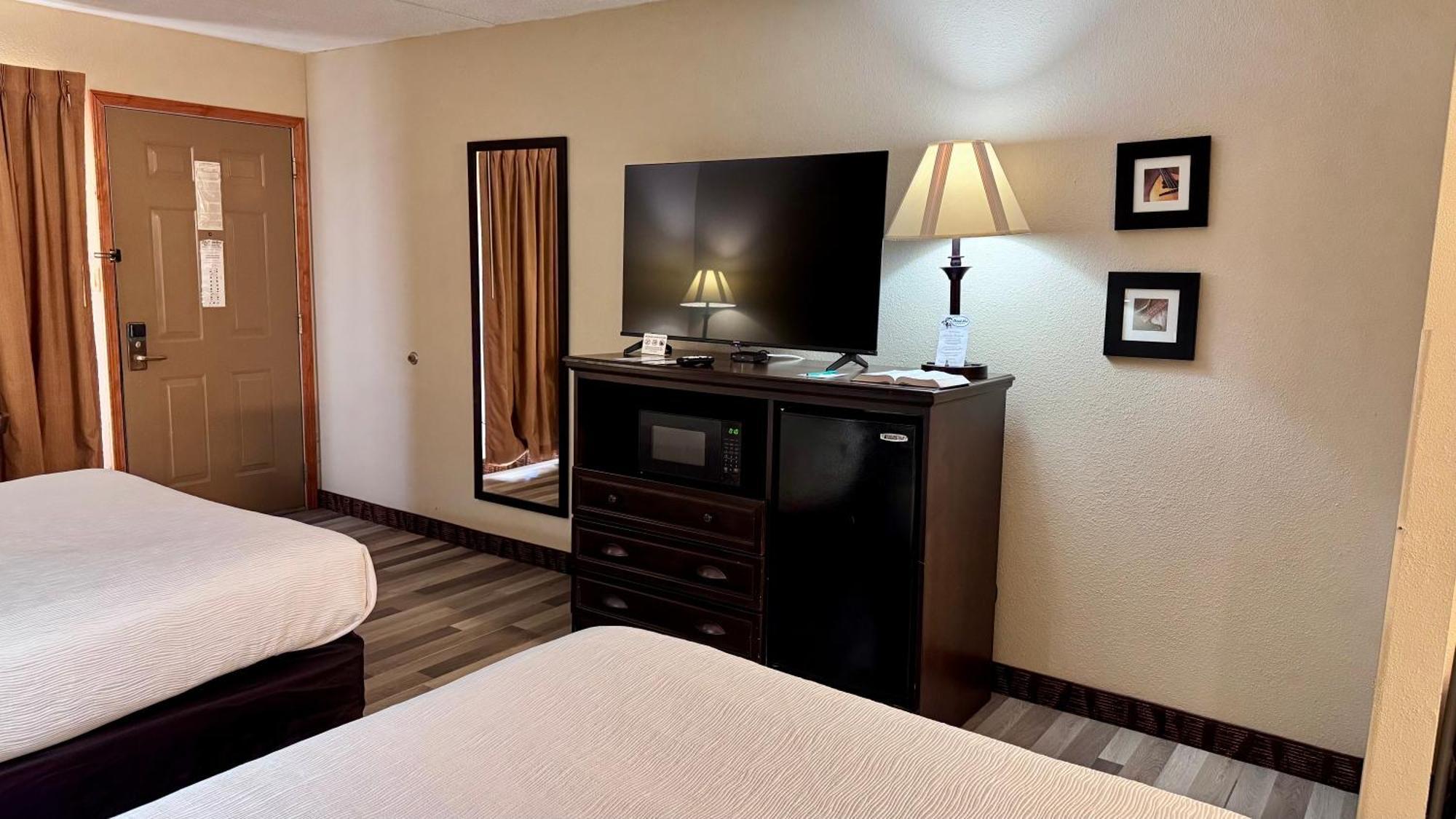 Quality Inn West Брэнсон Экстерьер фото