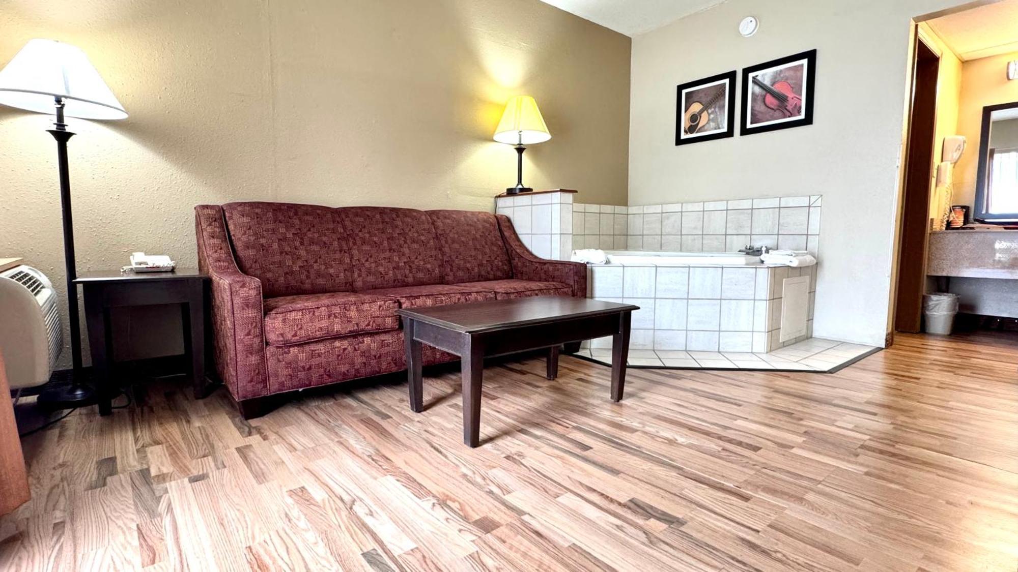 Quality Inn West Брэнсон Экстерьер фото