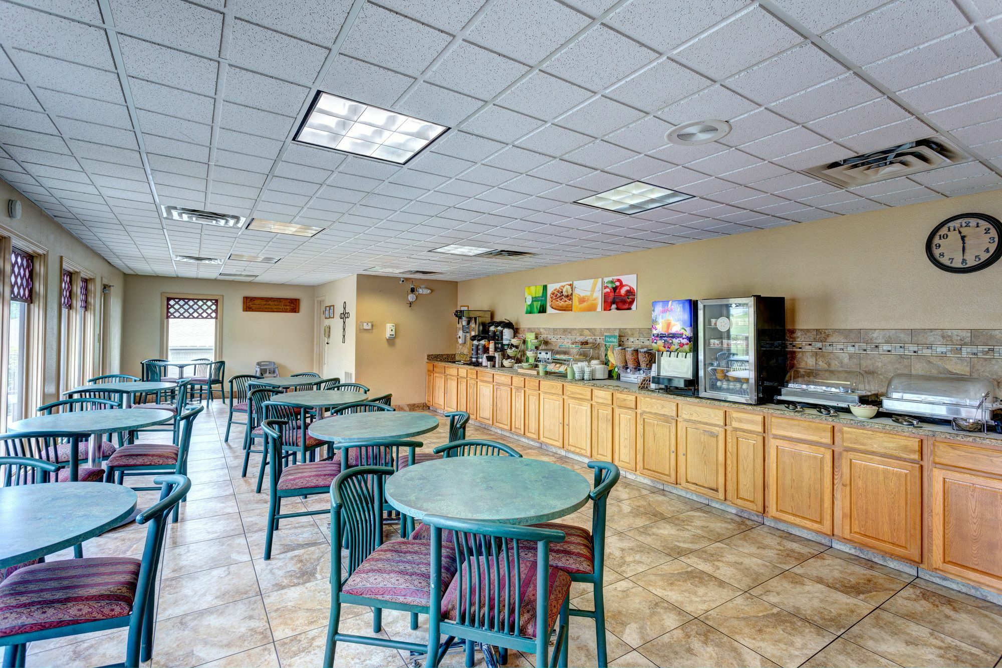 Quality Inn West Брэнсон Экстерьер фото